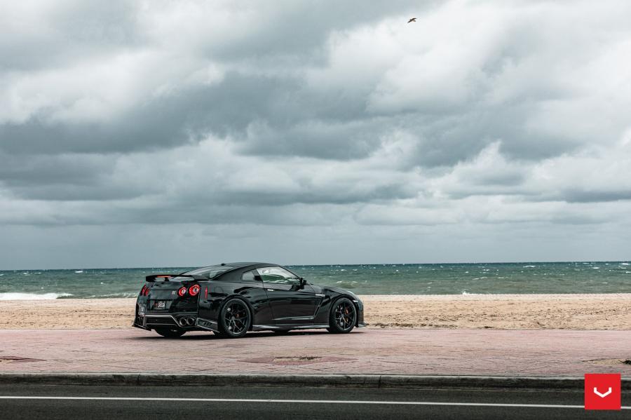  Nissan GT-R on Vossen Wheels (HF-5) 2020 года  (фото 34 из 48)